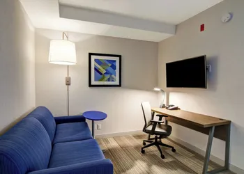 Holiday Inn Express Hotel & Suites Toronto - Markham by IHG hotel thumbnail 5