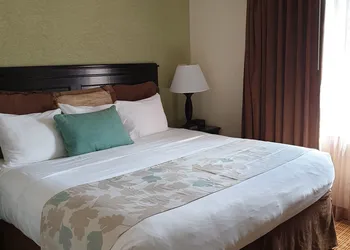 Hawthorn Extended Stay by Wyndham Kingsland hotel thumbnail 5