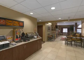 Microtel Inn & Suites by Wyndham Minot hotel thumbnail 2