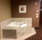 Microtel Inn & Suites by Wyndham Minot hotel detail image 7