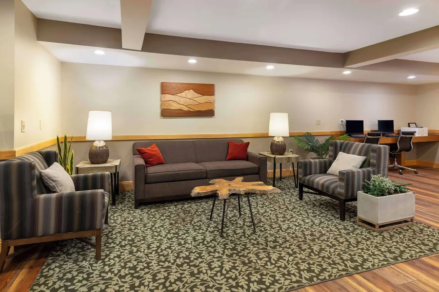 Best Western Plus Windjammer Inn & Conference Center hotel detail image 6