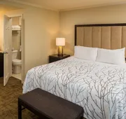 Eagle Ridge Resort and Spa hotel detail image 4