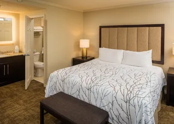 Eagle Ridge Resort and Spa hotel thumbnail 4