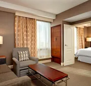 Sheraton Suites Calgary Eau Claire hotel detail image 7