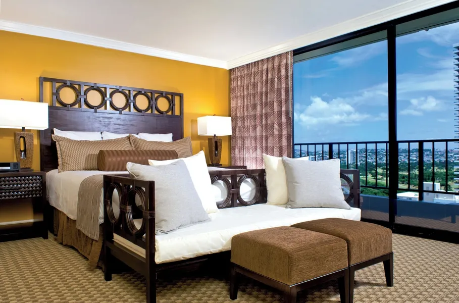 Club Wyndham Royal Garden at Waikiki hotel detail image 6