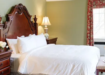Riverbend Inn and Vineyard hotel thumbnail 5
