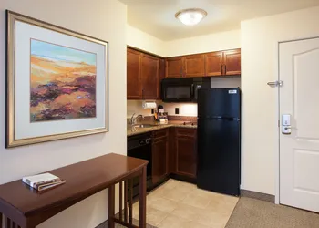 Staybridge Suites El Paso Airport by IHG hotel thumbnail 7