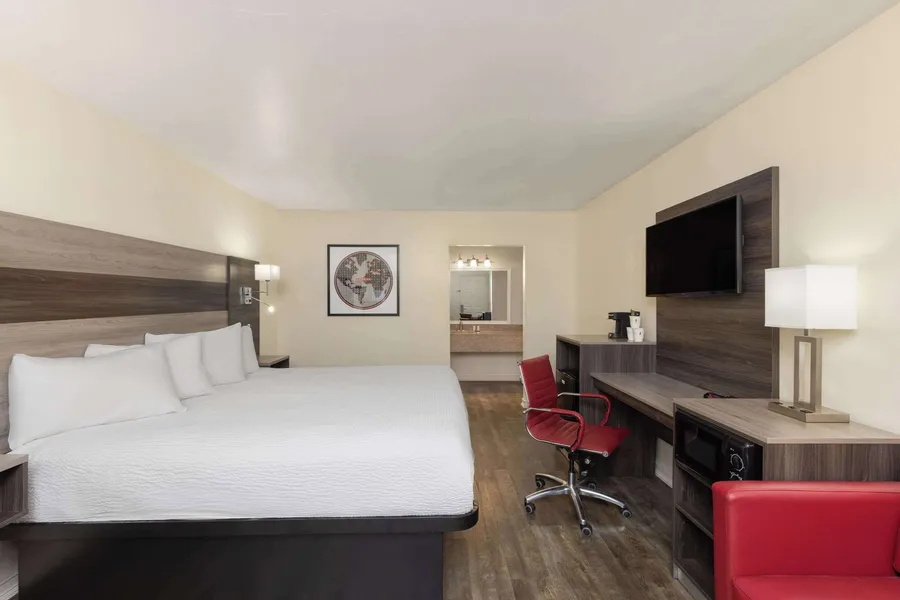 Ramada by Wyndham Kingman hotel detail image 6