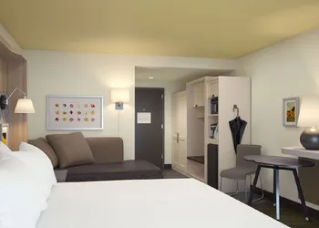Holiday Inn Fredericksburg Conference Ctr by IHG hotel thumbnail 3