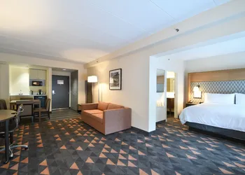 Holiday Inn Fredericksburg Conference Ctr by IHG hotel thumbnail 6