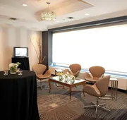 Courtyard by Marriott Downtown Toronto hotel detail image 7