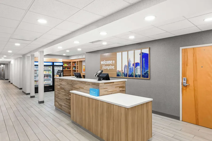 Hampton Inn & Suites Charlotte Airport hotel detail image 6