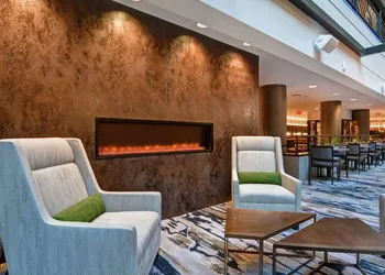 Embassy Suites by Hilton Minneapolis Airport hotel thumbnail 5