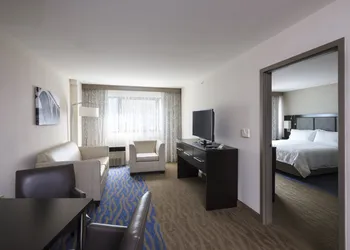 Holiday Inn Washington Capitol - Natl Mall by IHG hotel thumbnail 4