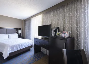 Holiday Inn Washington Capitol - Natl Mall by IHG hotel thumbnail 5