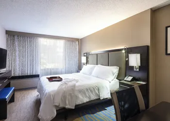 Holiday Inn Washington Capitol - Natl Mall by IHG hotel thumbnail 6