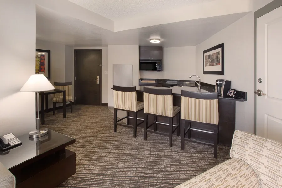 Holiday Inn Hotel & Suites Scottsdale North - Airpark by IHG hotel detail image 6