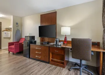 SureStay Hotel by Best Western Kemptville hotel thumbnail 7