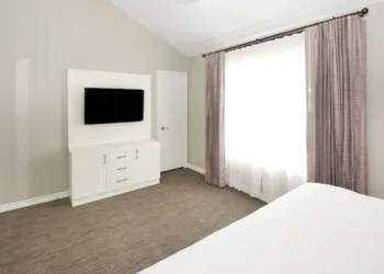 Horseshoe Bay Resort hotel thumbnail 6