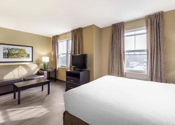 Extended Stay America Suites Seattle Everett Silverlake hotel thumbnail 5