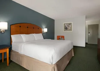Baymont by Wyndham Salem Roanoke Area hotel thumbnail 8