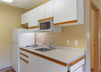 Extended Stay America Select Suites Atlanta Marietta Wildwoo hotel thumbnail 4