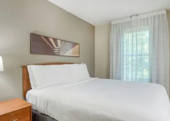 TownePlace Suites by Marriott Raleigh Cary-Weston Parkway hotel thumbnail 7