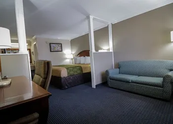 University Inn & Suites San Antonio hotel thumbnail 8