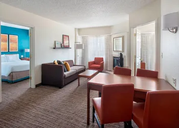 Residence Inn By Marriott Long Island Hauppauge hotel thumbnail 6
