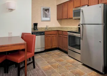 Residence Inn By Marriott Long Island Hauppauge hotel thumbnail 8