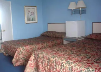 New Sea Breeze Motel hotel thumbnail 3