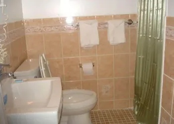 New Sea Breeze Motel hotel thumbnail 6