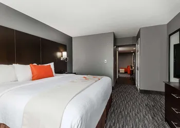 Hawthorn Extended Stay by Wyndham Columbus West hotel thumbnail 8