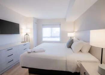 Les Suites Hotel Ottawa hotel thumbnail 8