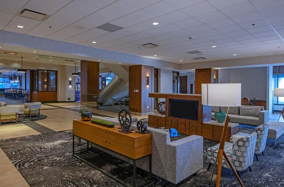 DoubleTree by Hilton Hotel & Conference Centre Regina hotel detail image 2