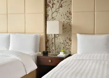 Shangri-La Toronto hotel thumbnail 6