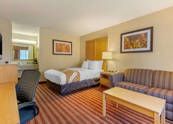 Quality Inn Exit 4 hotel thumbnail 6