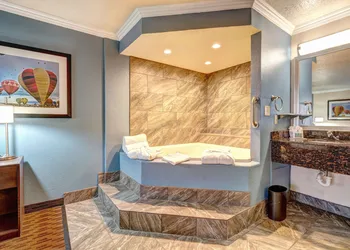 Best Western Airport Albuquerque InnSuites Hotel & Suites hotel thumbnail 4