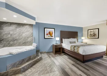 Best Western Airport Albuquerque InnSuites Hotel & Suites hotel thumbnail 7