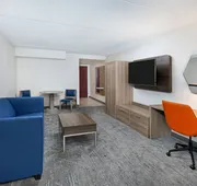 Holiday Inn Express Hotel & Suites Columbus at Northlake by IHG hotel detail image 4