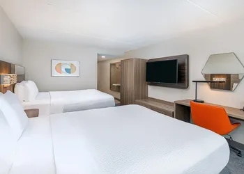Holiday Inn Express Hotel & Suites Columbus at Northlake by IHG hotel thumbnail 6
