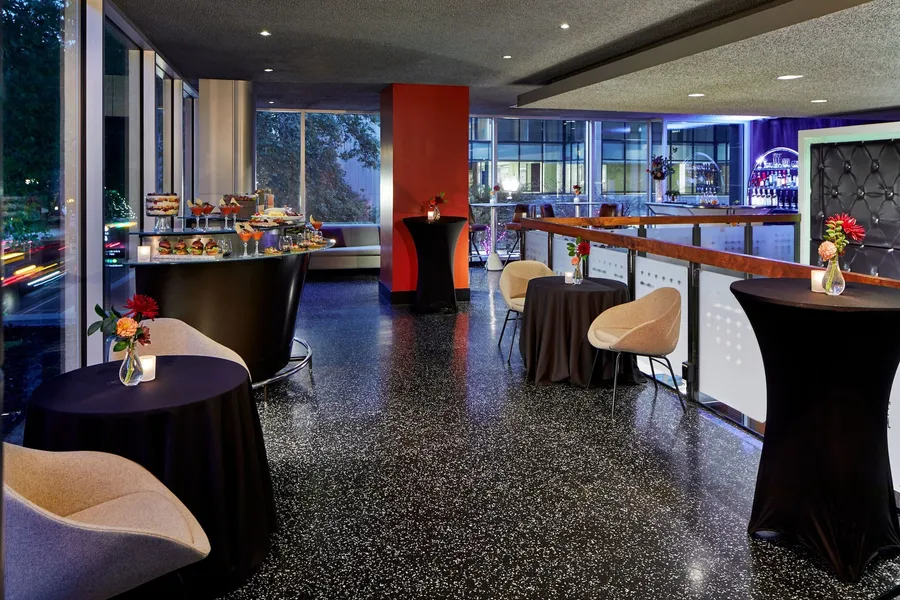 Courtyard by Marriott Portland City Center hotel detail image 2