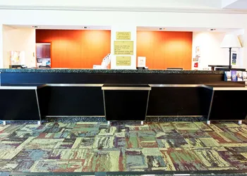 Hampton Inn by Hilton Ottawa hotel thumbnail 4