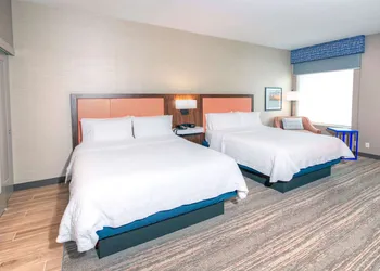 Hampton Inn by Hilton Ottawa hotel thumbnail 7