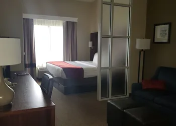 Comfort Suites Vicksburg hotel thumbnail 6