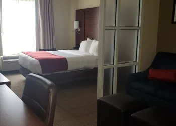 Comfort Suites Vicksburg hotel thumbnail 7