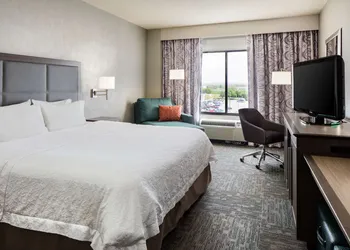 Hampton Inn Council Bluffs hotel thumbnail 5