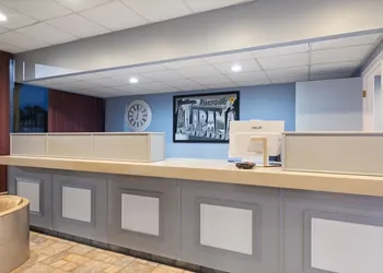 Super 8 by Wyndham Riverside AL hotel thumbnail 5