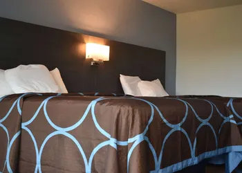Super 8 by Wyndham Riverside AL hotel thumbnail 7