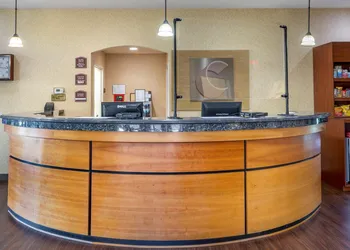 Comfort Suites Eugene University hotel thumbnail 3